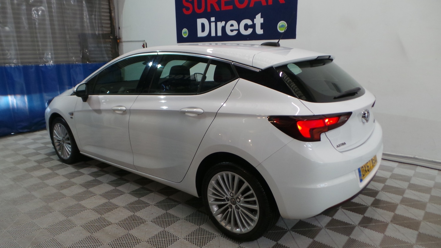 Used Vauxhall Astra 2017 for sale - 76329752: Photo 2