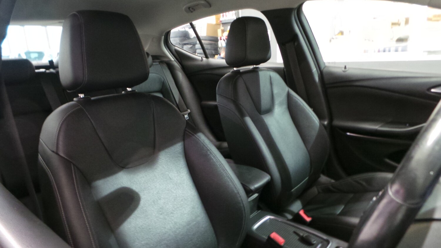 Used Vauxhall Astra 2017 for sale - 76329752: Photo 24