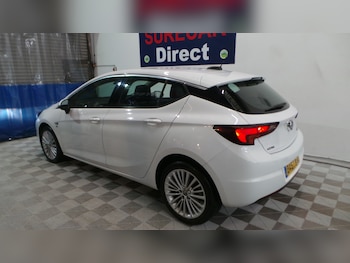 Used Vauxhall Astra 2017 for sale - 76329752: Photo