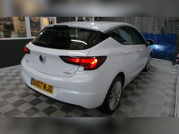 Used Vauxhall Astra 2017 for sale - 76329752: Photo