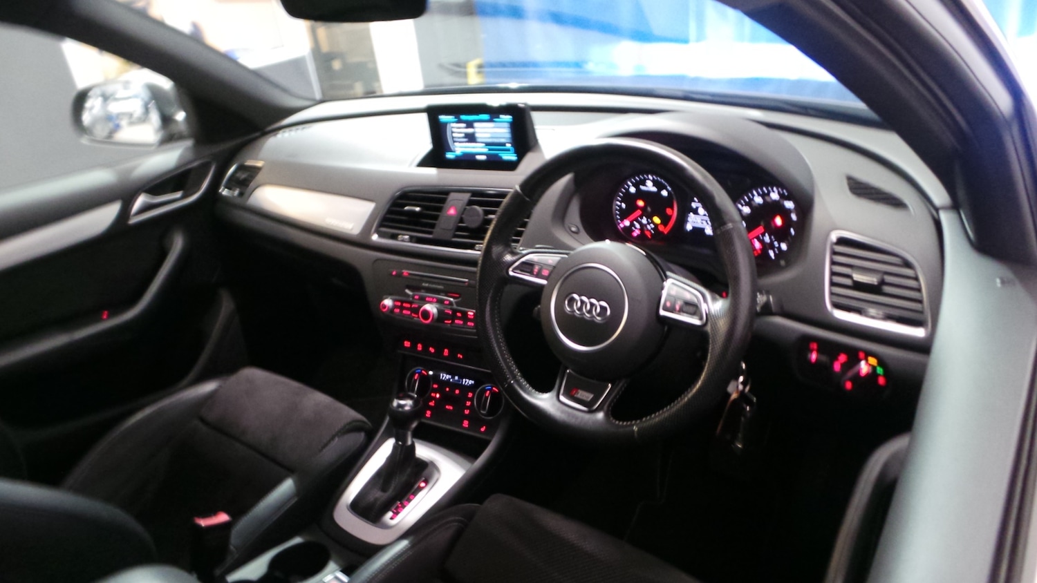 Used Audi Q3 2016 for sale - 76494136: Photo 23