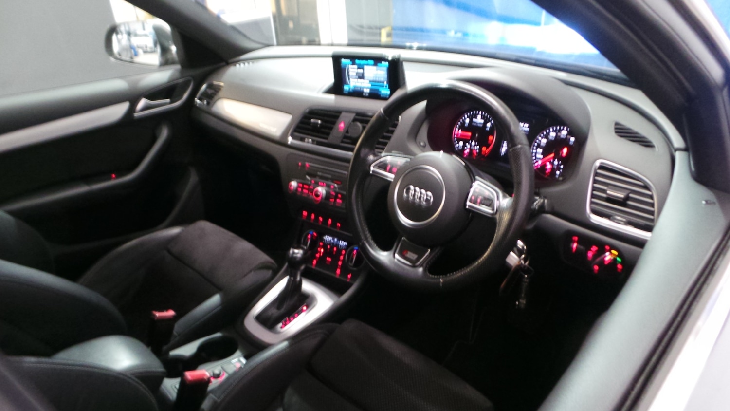 Used Audi Q3 2016 for sale - 76494136: Photo 24