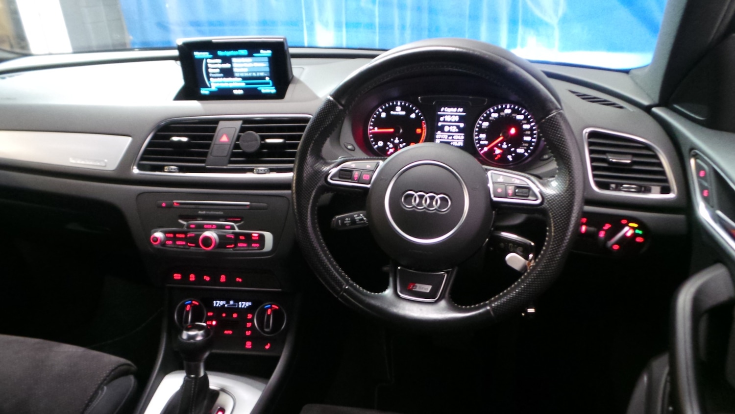 Used Audi Q3 2016 for sale - 76494136: Photo 28