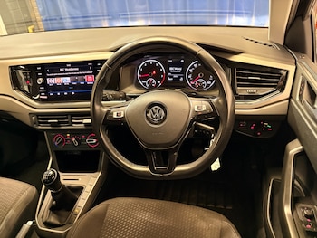 Used Volkswagen Polo 2020 for sale - 79352765: Photo
