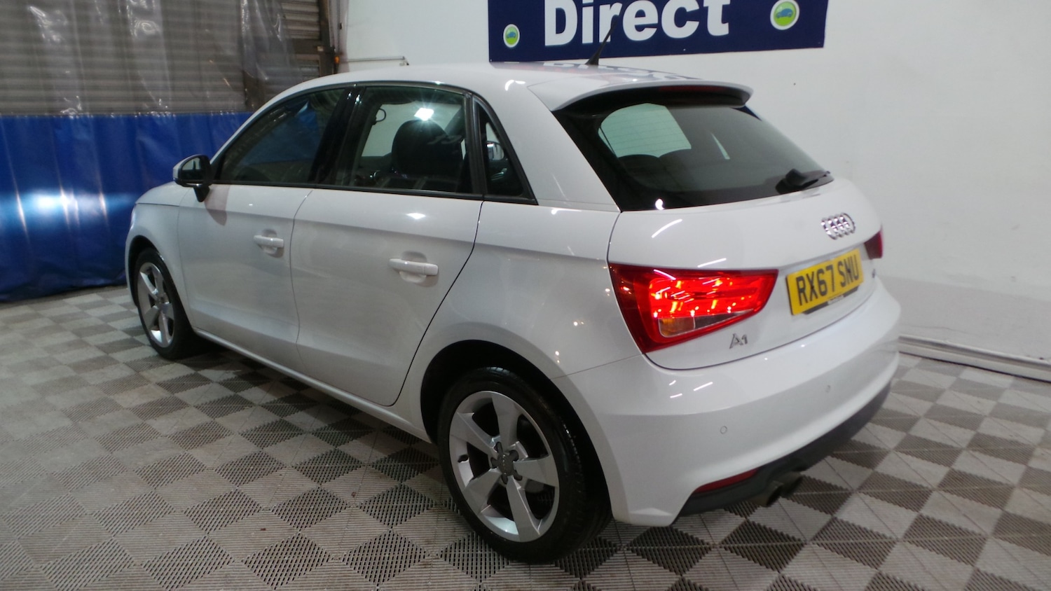Used Audi A1 2017 for sale - 76615873: Photo 2