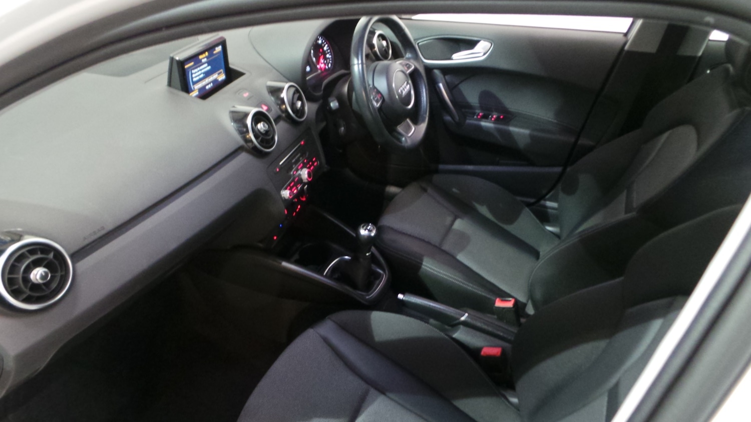 Used Audi A1 2017 for sale - 76615873: Photo 27