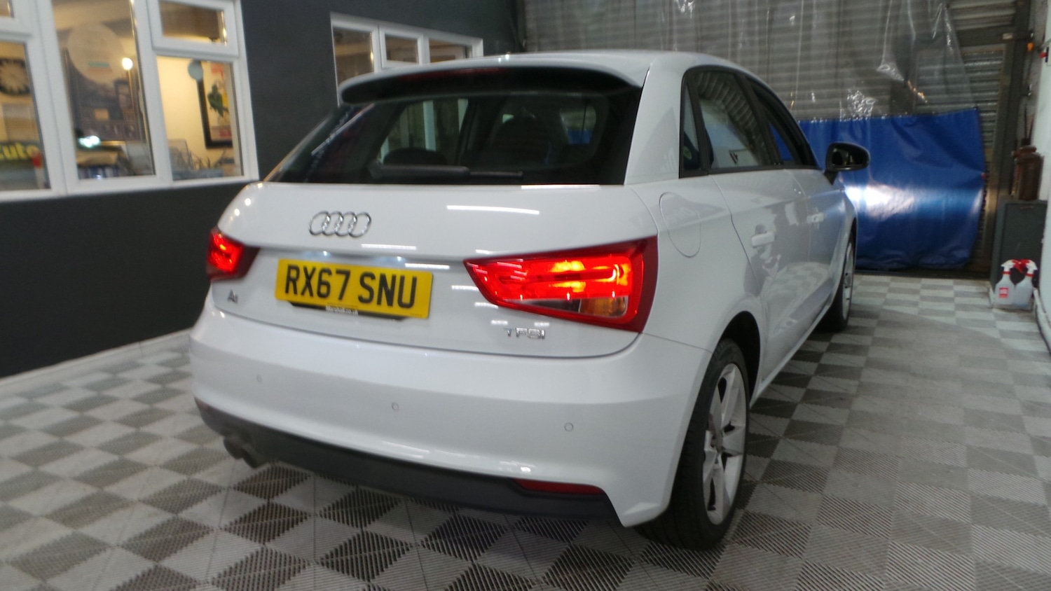 Used Audi A1 2017 for sale - 76615873: Photo 4
