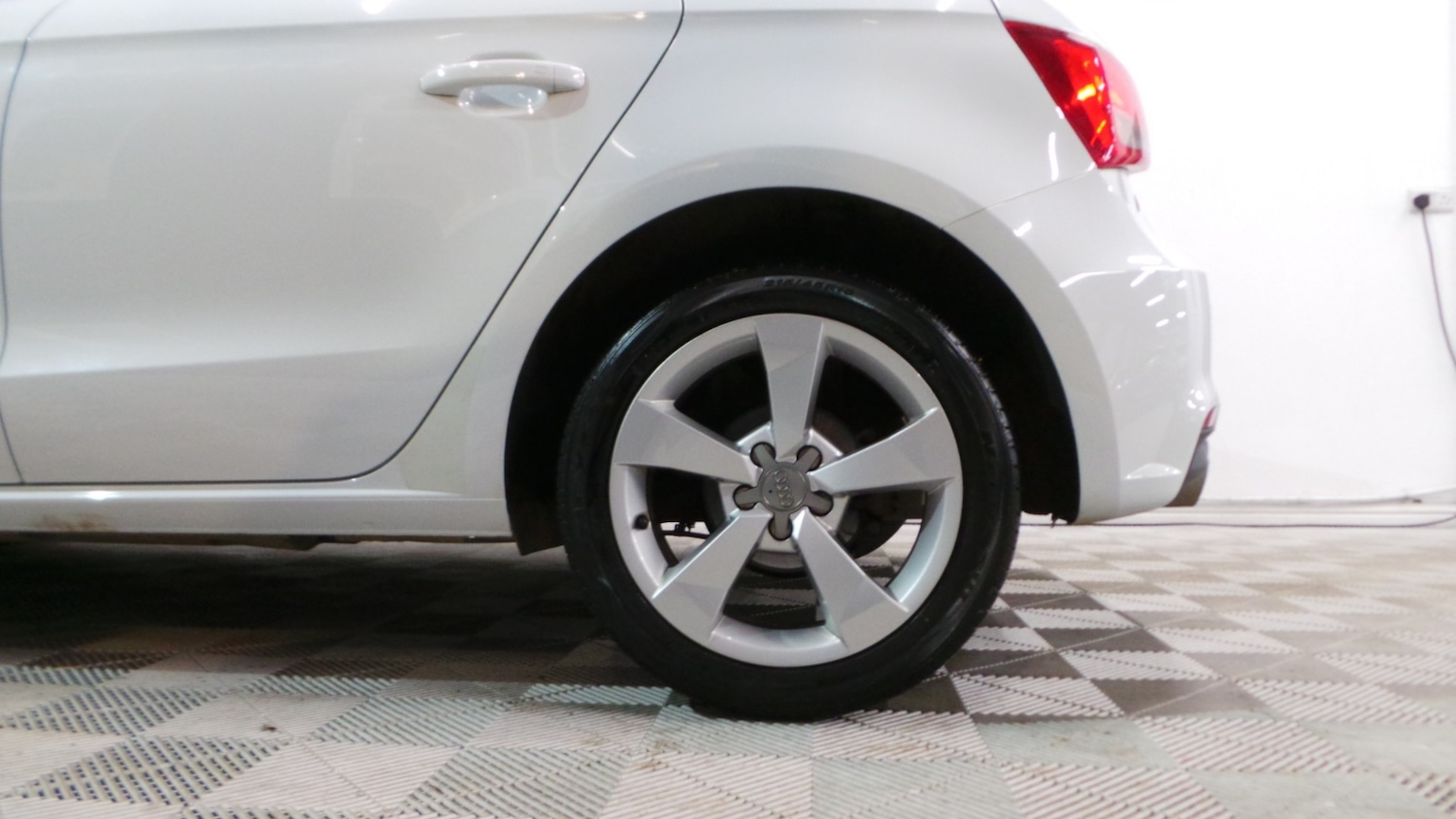 Used Audi A1 2017 for sale - 76615873: Photo 6