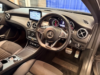 Used Mercedes-Benz GLA 2019 for sale - 79556845: Photo
