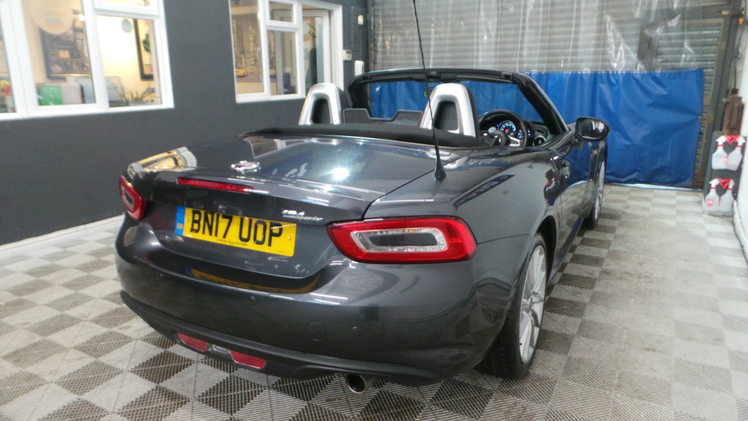 Used Fiat 124 Spider 2017 for sale - 77616895: Photo 11