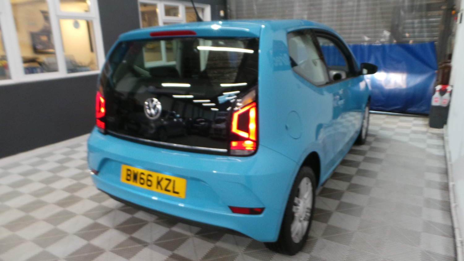 Used Volkswagen up! 2016 for sale - 76533658: Photo 25