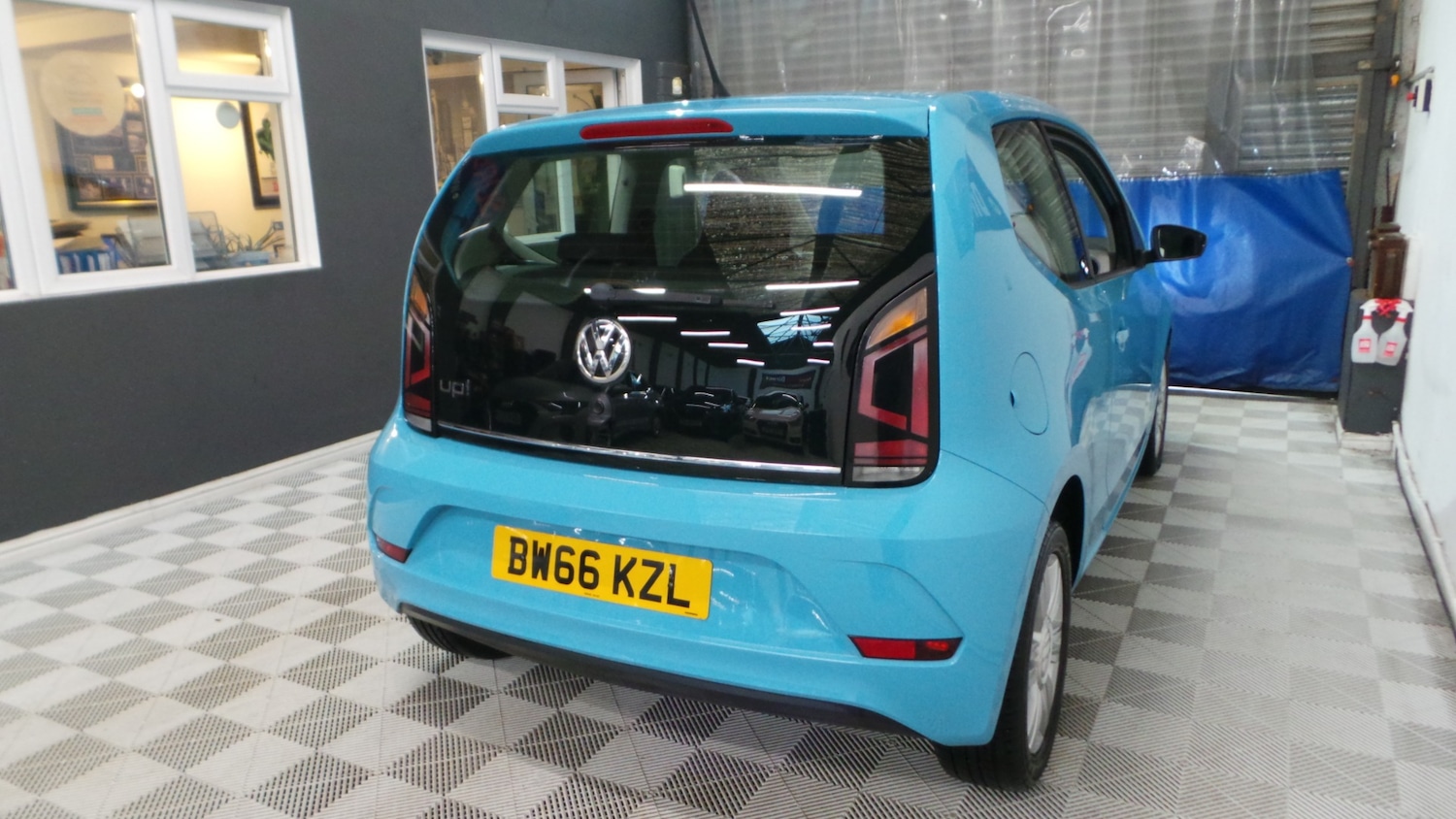 Used Volkswagen up! 2016 for sale - 76533658: Photo 4