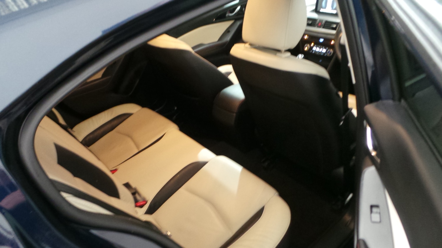 Used Mazda Mazda3 2016 for sale - 77196674: Photo 5