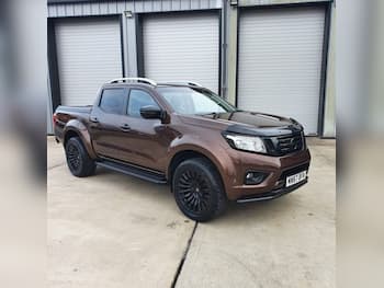 Used Nissan Navara 2017 for sale - 79842464: Photo