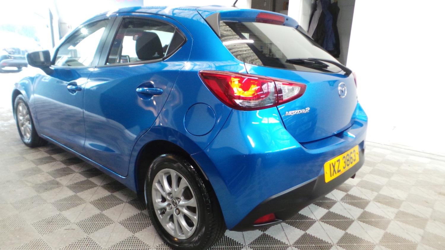 Used Mazda Mazda2 2015 for sale - 77679188: Photo 2