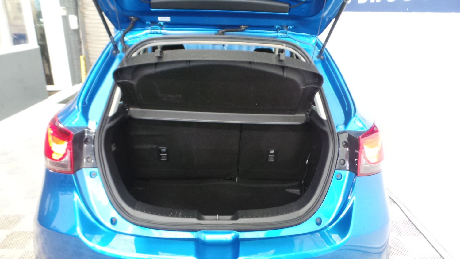 Used Mazda Mazda2 2015 for sale - 77679188: Photo 20