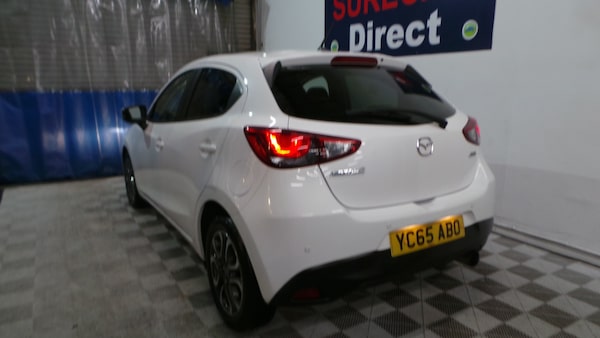Used Mazda Mazda2 2015 for sale - 76263115: Photo 2