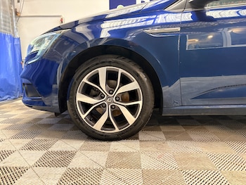 Used Renault Megane 2018 for sale - 78420267: Photo