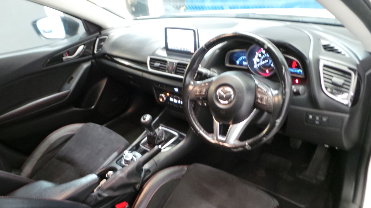 Used Mazda Mazda3 2016 for sale - 76205758: Photo 3