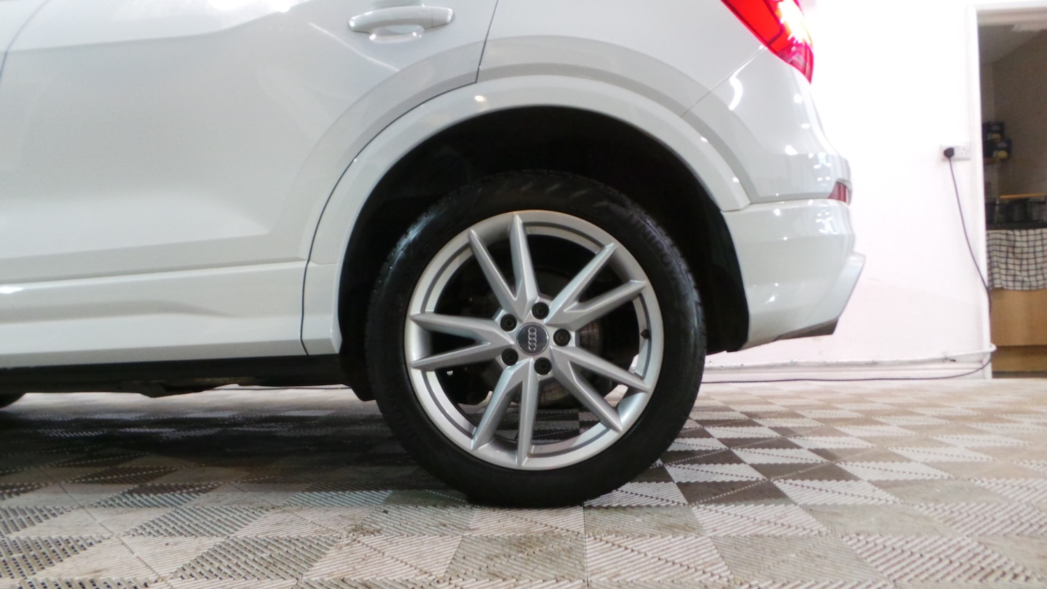 Used Audi Q2 2017 for sale - 77475055: Photo 17