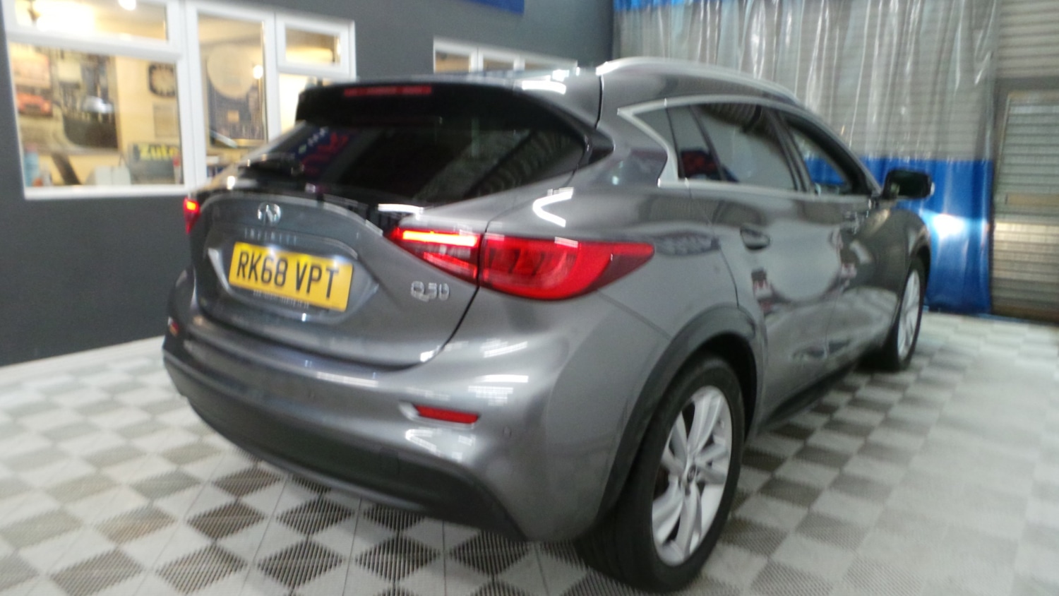 Used Infiniti Q30 2018 for sale - 76568146: Photo 4