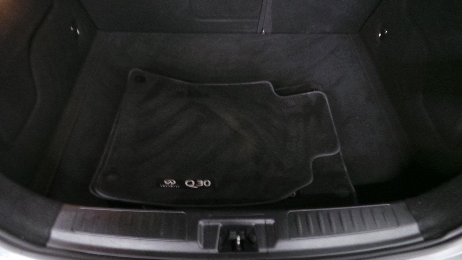 Used Infiniti Q30 2018 for sale - 76568146: Photo 7