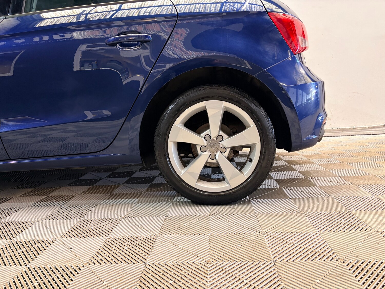 Used Audi A1 2017 for sale - 78162551: Photo 6