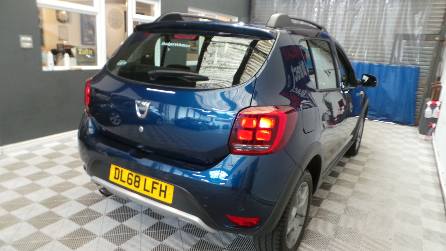 Vehicle 21
