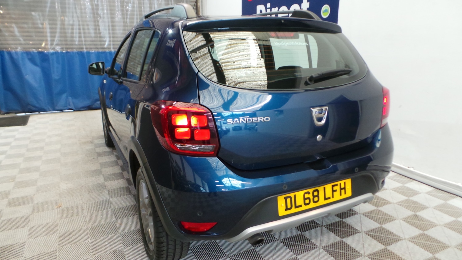 Vehicle 28