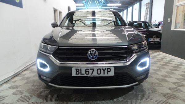 Used Volkswagen T-Roc 2018 for sale - 76243359: Photo 18