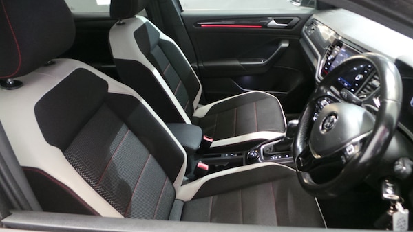Used Volkswagen T-Roc 2018 for sale - 76243359: Photo 20