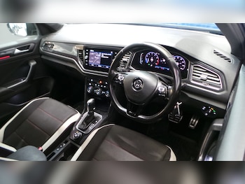 Used Volkswagen T-Roc 2018 for sale - 76243359: Photo 3