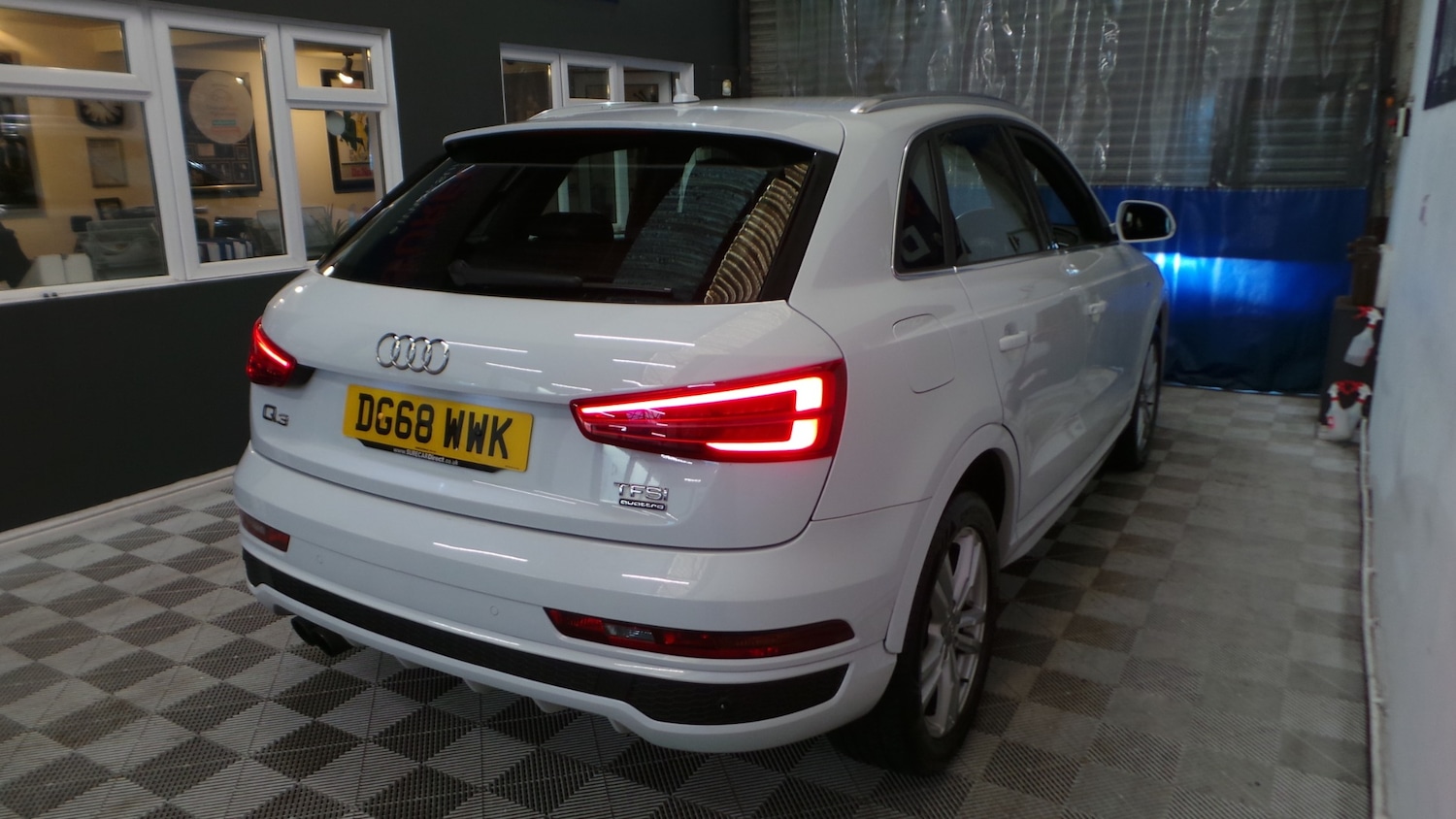 Used Audi Q3 2018 for sale - 77918227: Photo 16
