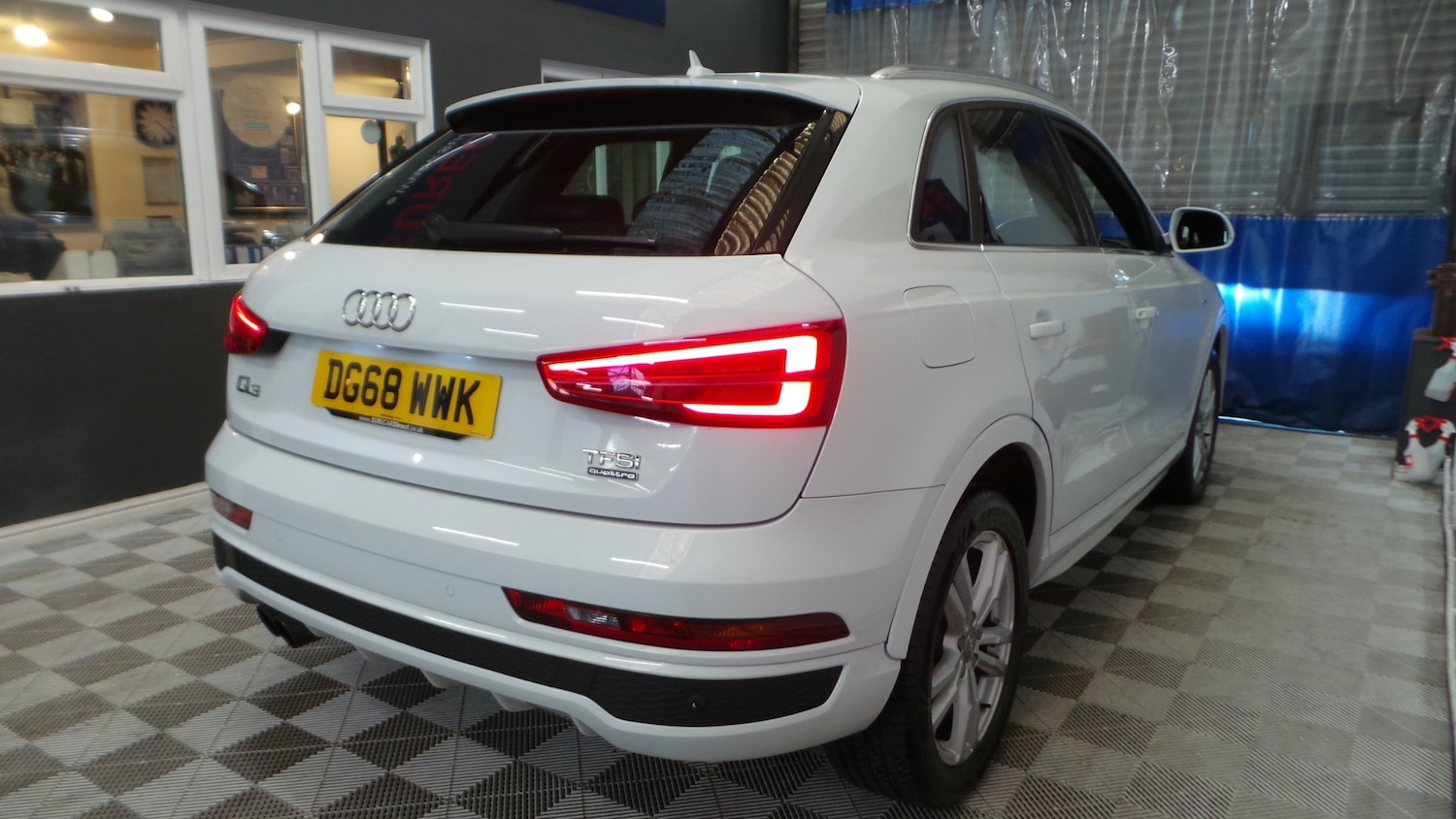 Used Audi Q3 2018 for sale - 77918227: Photo 3