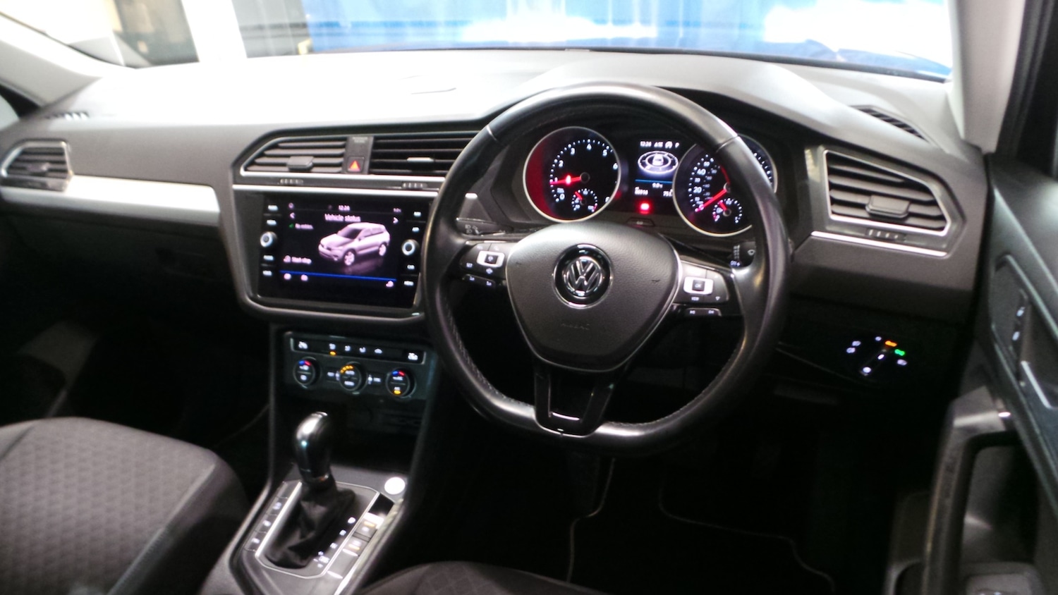 Used Volkswagen Tiguan 2019 for sale - 77297959: Photo 25