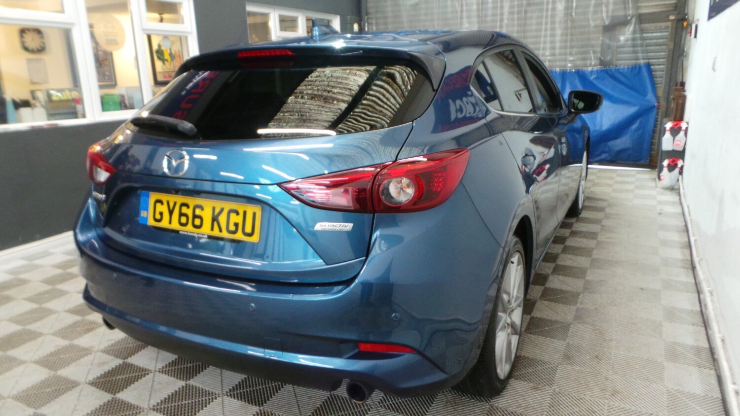 Used Mazda Mazda3 2016 for sale - 77196154: Photo 9