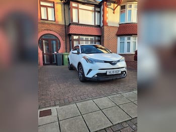 Used Toyota C-HR 2019 for sale - 79845840: Photo