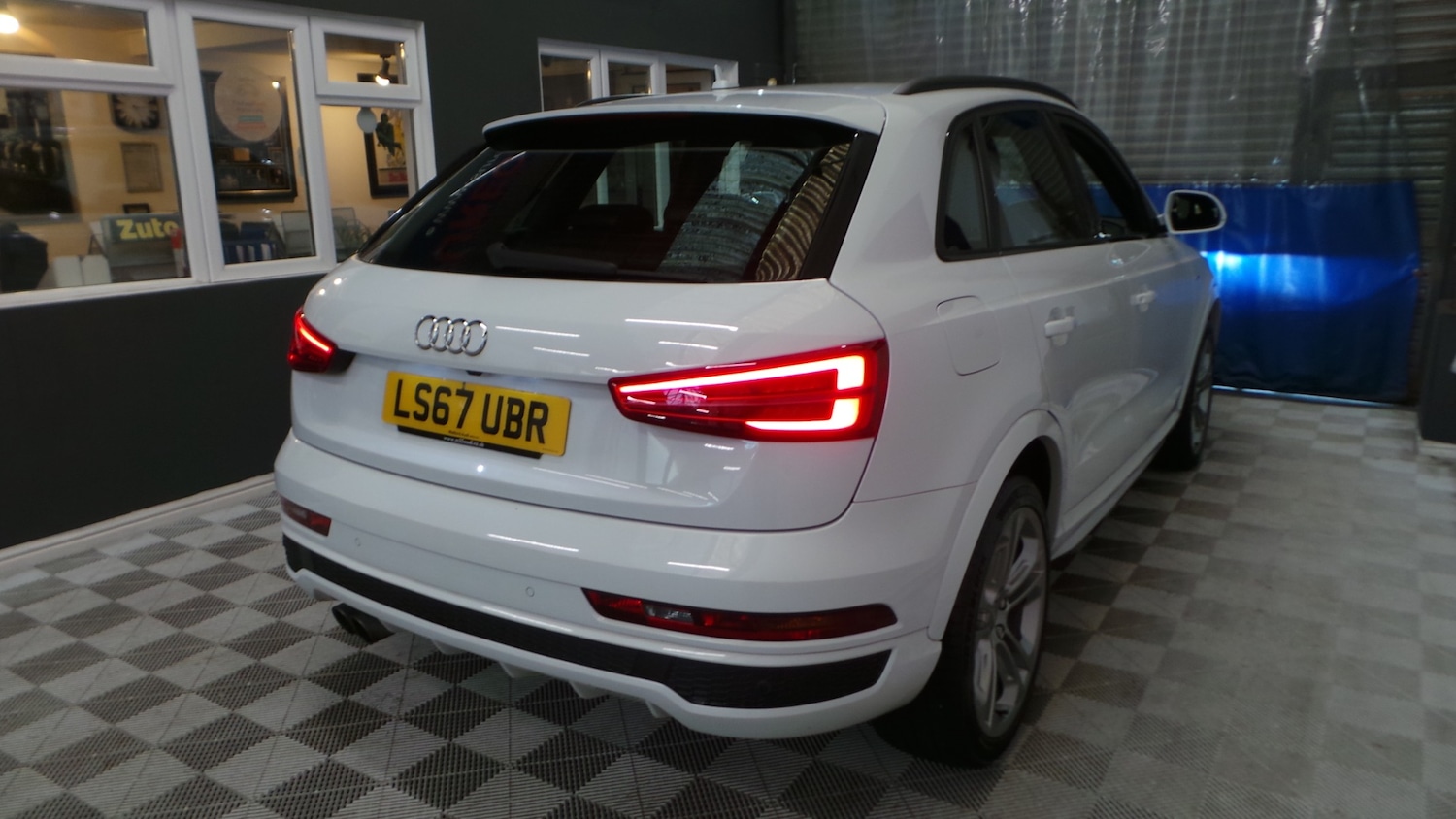 Used Audi Q3 2017 for sale - 76206249: Photo 23