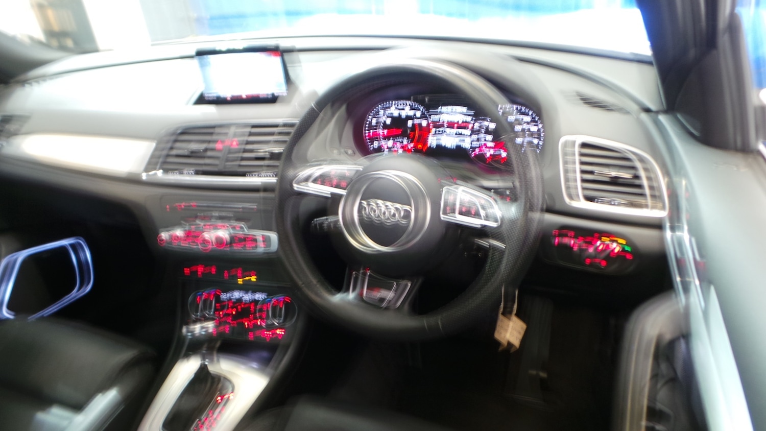 Used Audi Q3 2017 for sale - 76206249: Photo 27