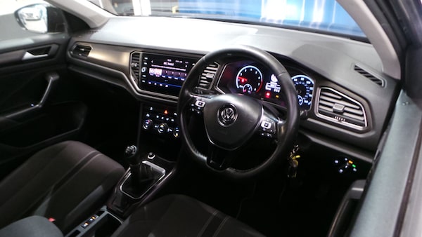 Used Volkswagen T-Roc 2018 for sale - 76222083: Photo 17