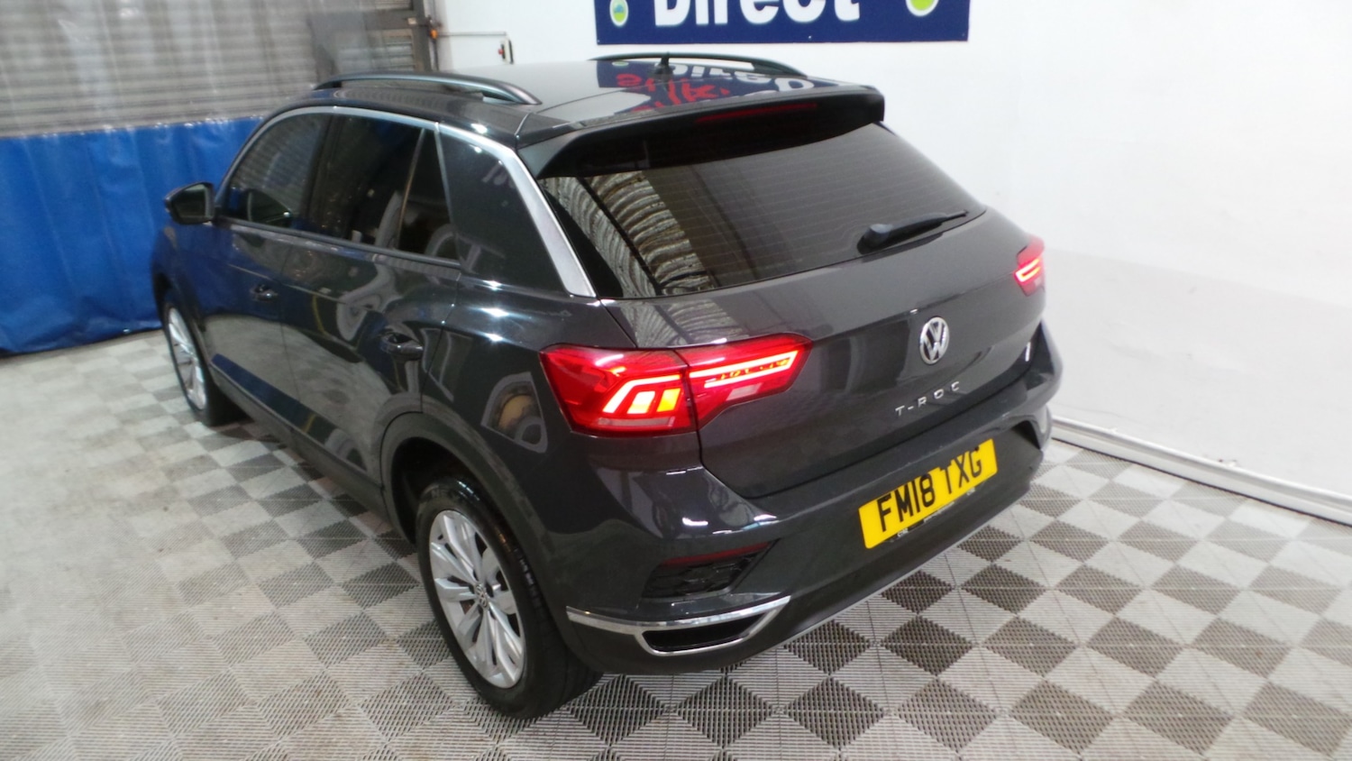 Used Volkswagen T-Roc 2018 for sale - 76222083: Photo 2