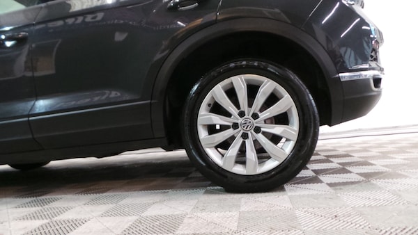 Used Volkswagen T-Roc 2018 for sale - 76222083: Photo 6