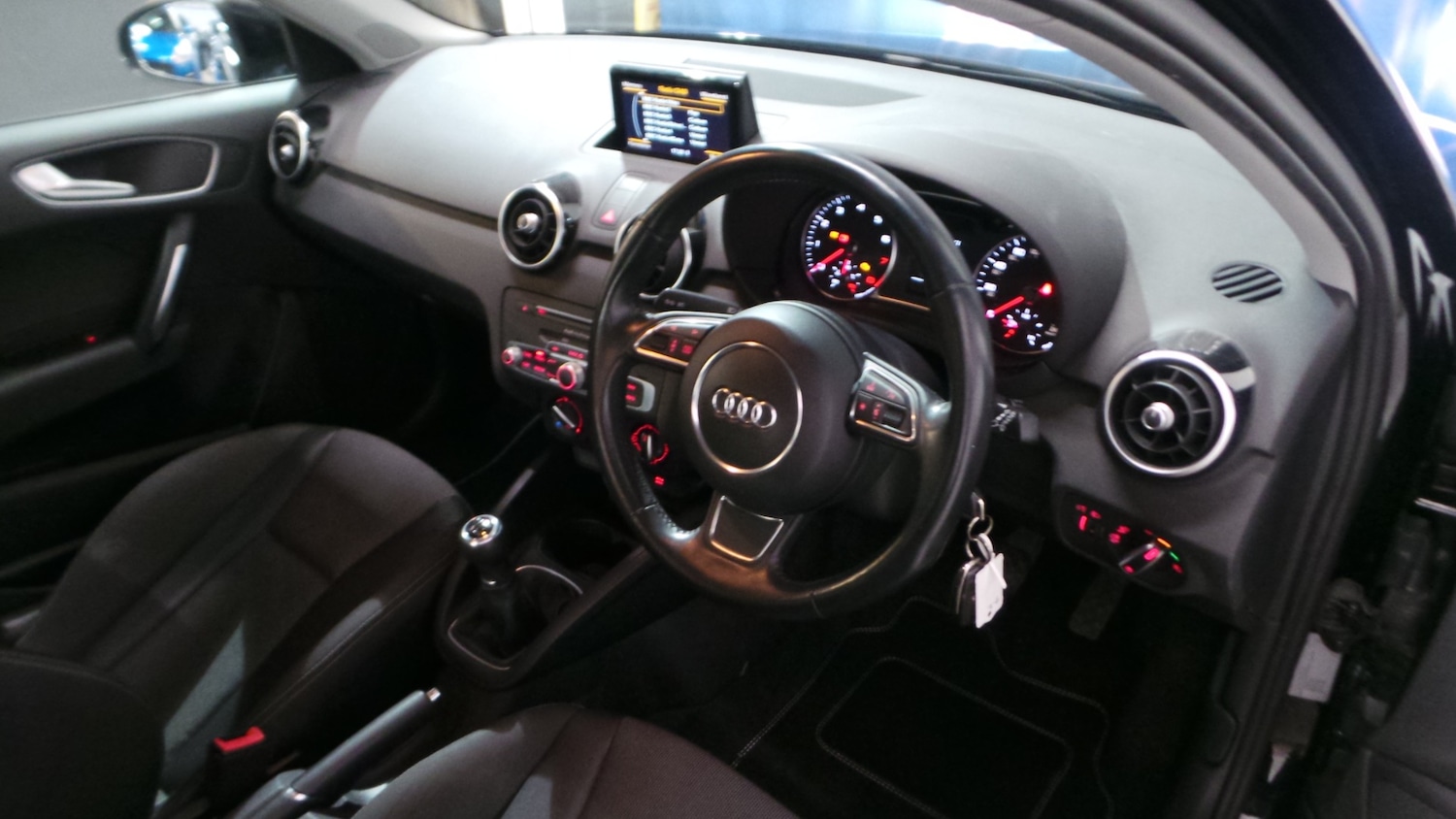 Used Audi A1 2015 for sale - 77679709: Photo 6