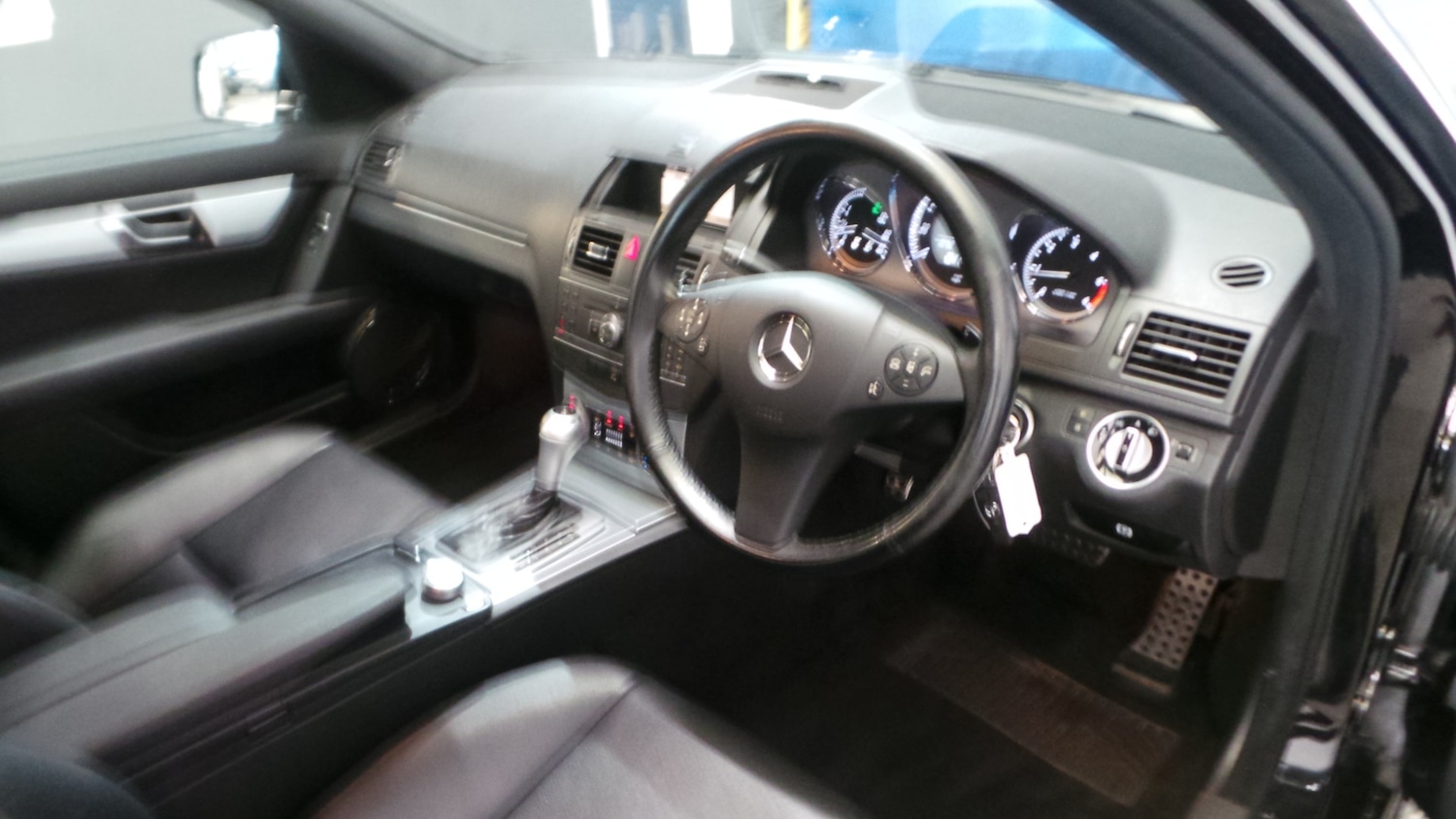 Used Mercedes-Benz C Class 2011 for sale - 76710436: Photo 31