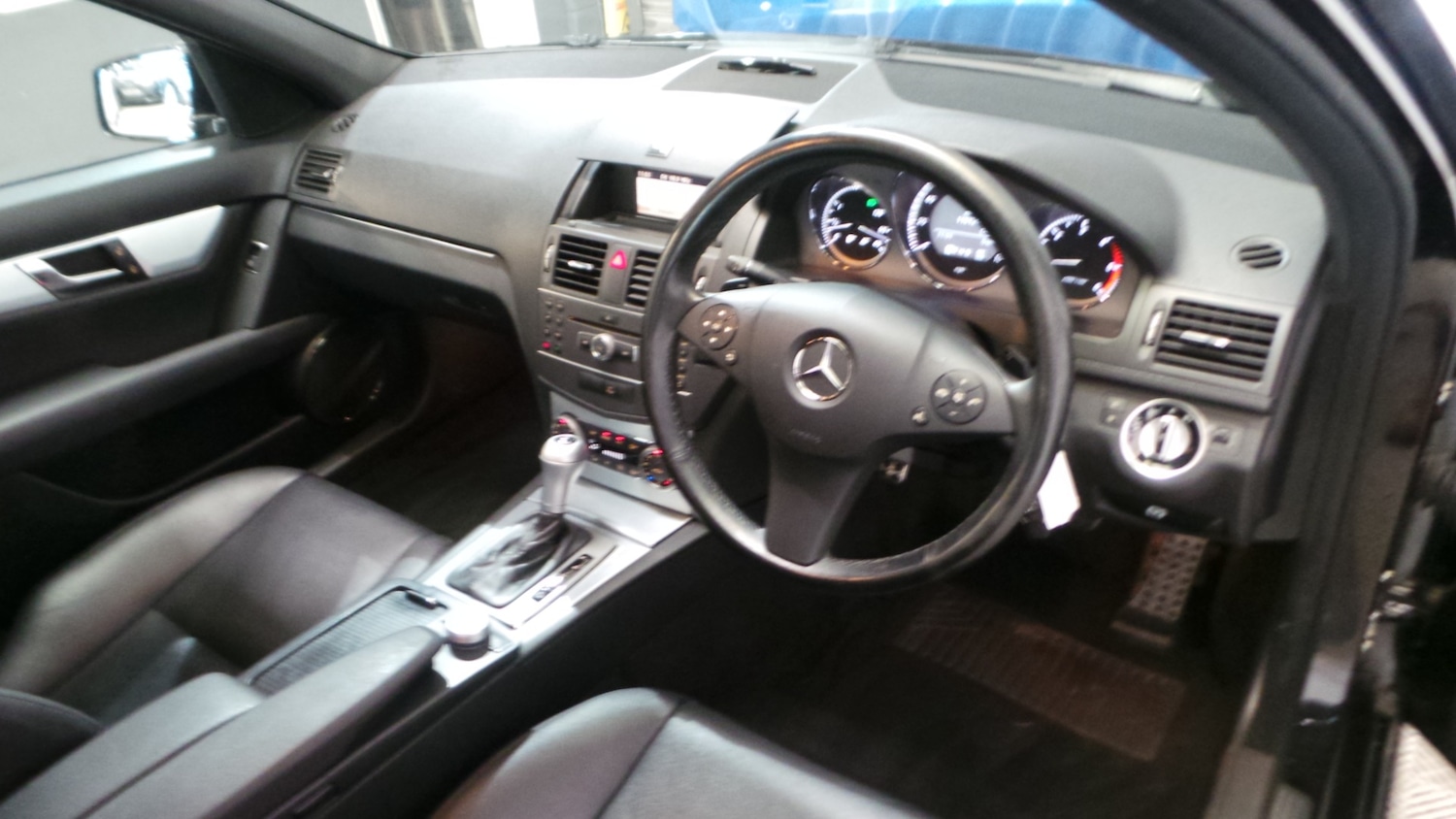 Used Mercedes-Benz C Class 2011 for sale - 76710436: Photo 35
