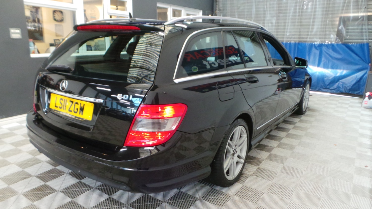 Used Mercedes-Benz C Class 2011 for sale - 76710436: Photo 4