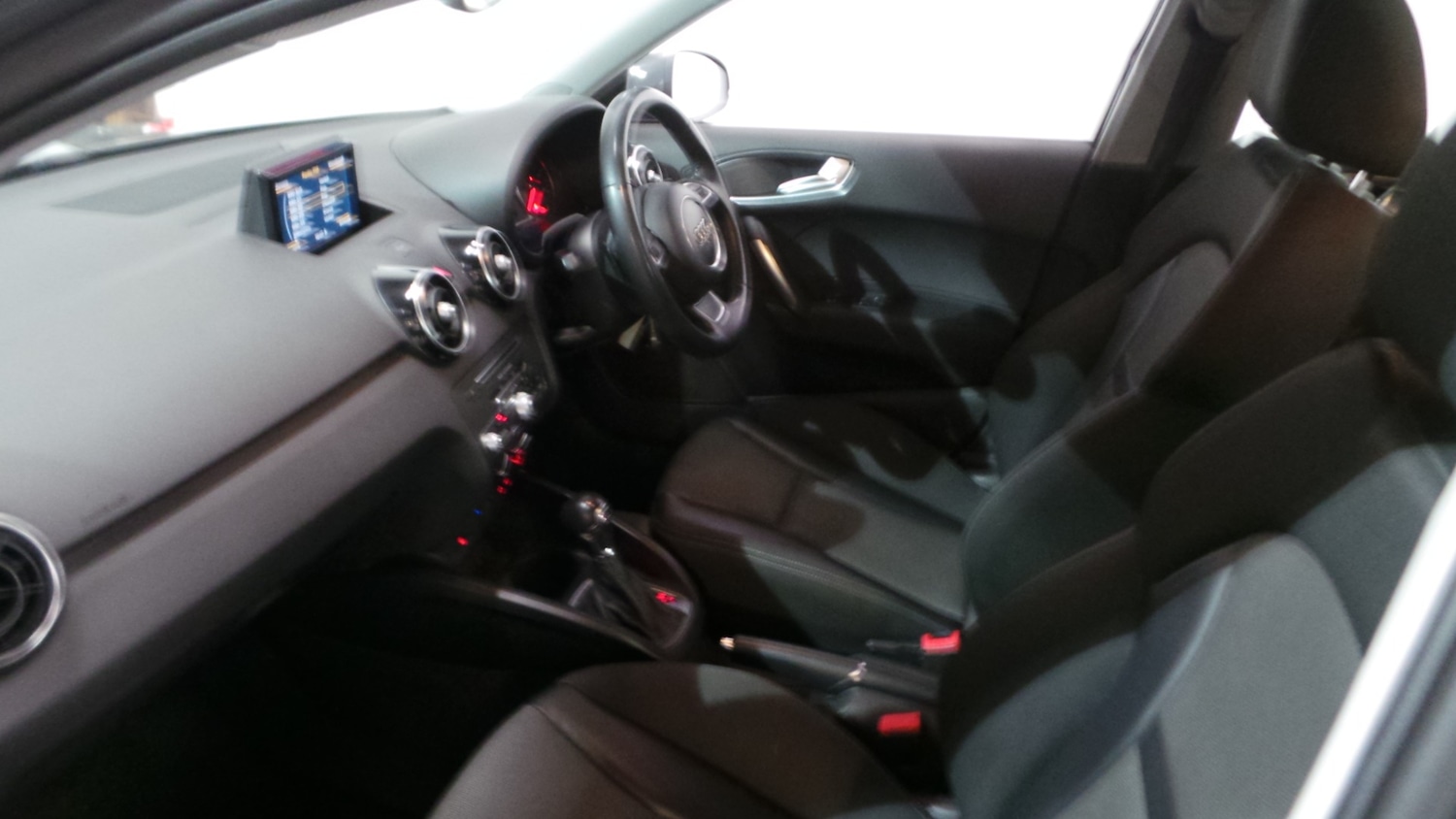 Used Audi A1 2017 for sale - 77116370: Photo 15