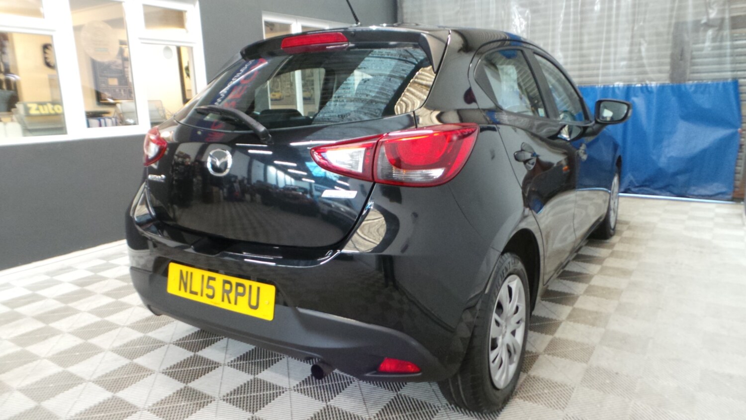 Used Mazda Mazda2 2015 for sale - 77888501: Photo 13