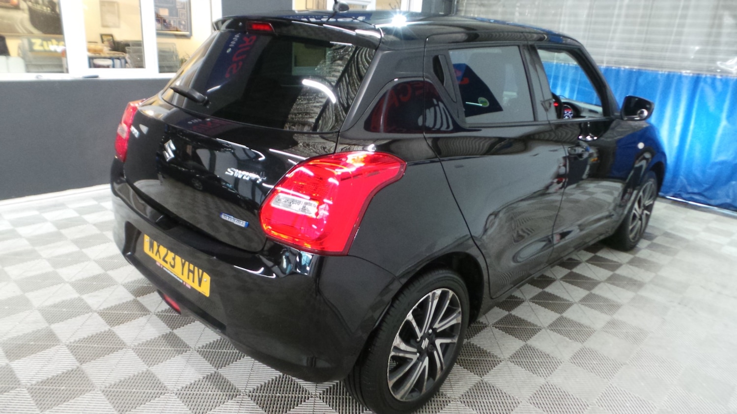 Used Suzuki Swift 2023 for sale - 77804073: Photo 11