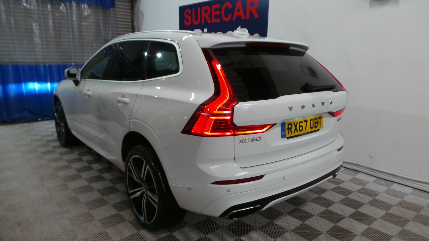 Used Volvo XC60 2017 for sale - 77261694: Photo 2